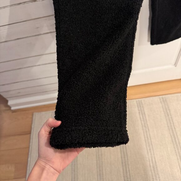 NWT black Sherpa Sweatpants - Picture 4 of 7